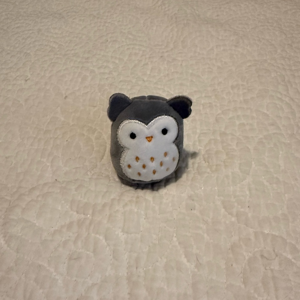 Mini Squishmellow Owl
